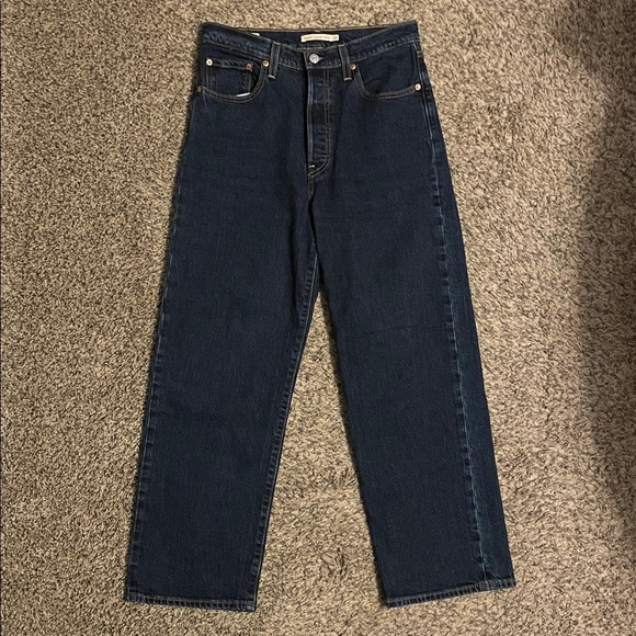 Levi's Denim - Levi ribcage straight ankle jeans -size 28